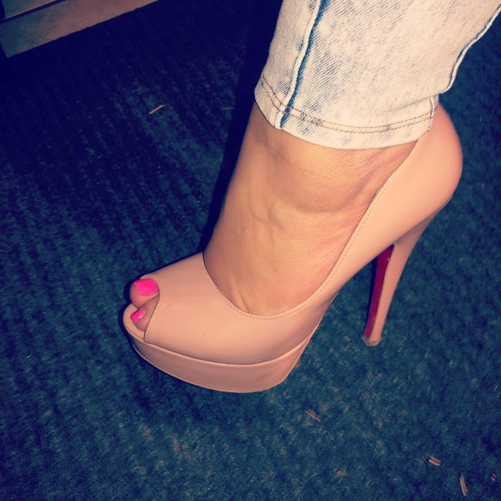 Piedi da zoccola 3 #89225389