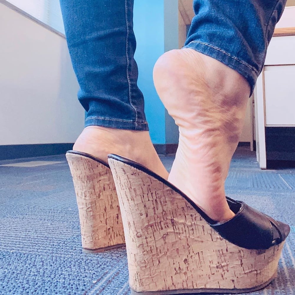 Piedi da zoccola 3 #89225419