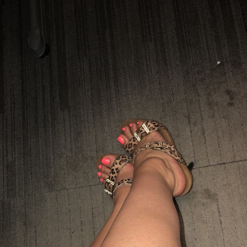 Piedi da zoccola 3 #89225428