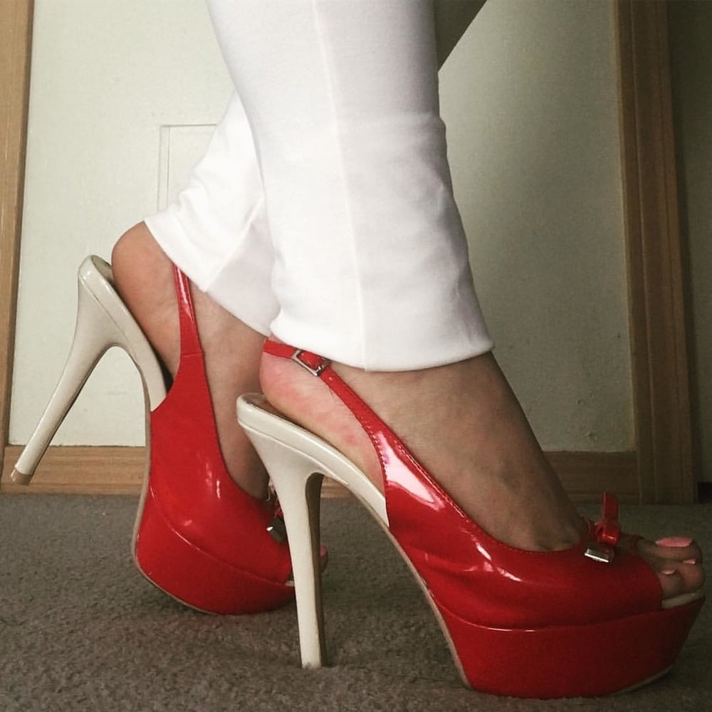 Piedi da zoccola 3 #89225467