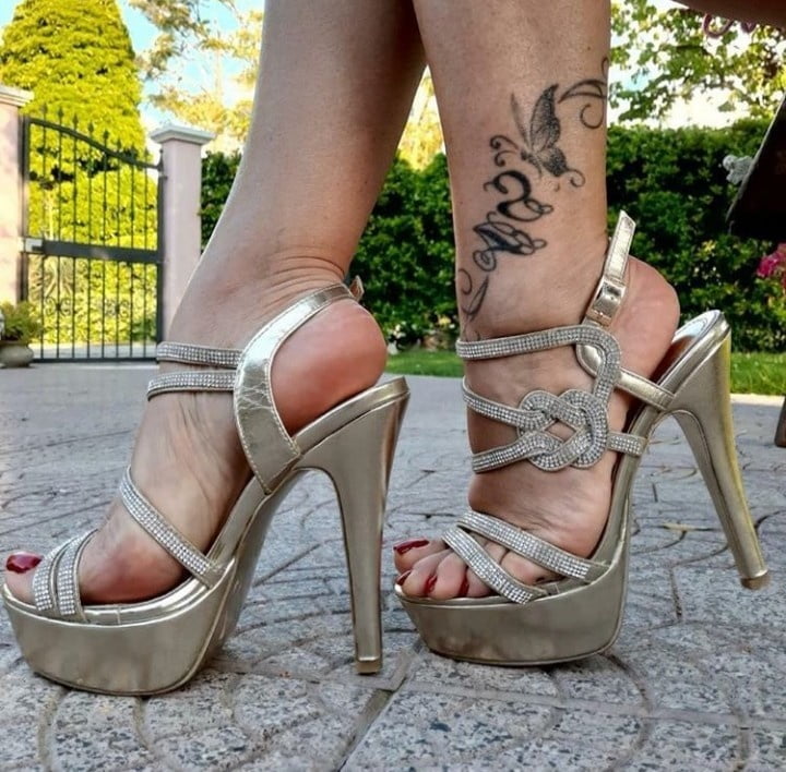 Piedi da zoccola 3 #89225524