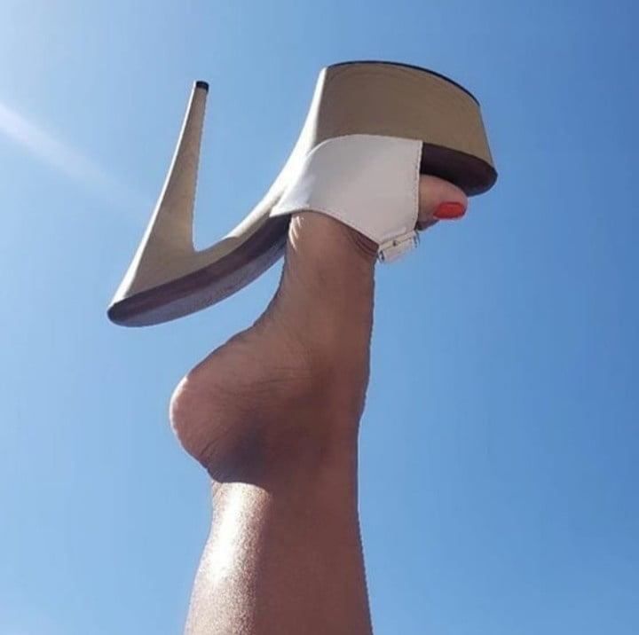 Piedi da zoccola 3 #89225540