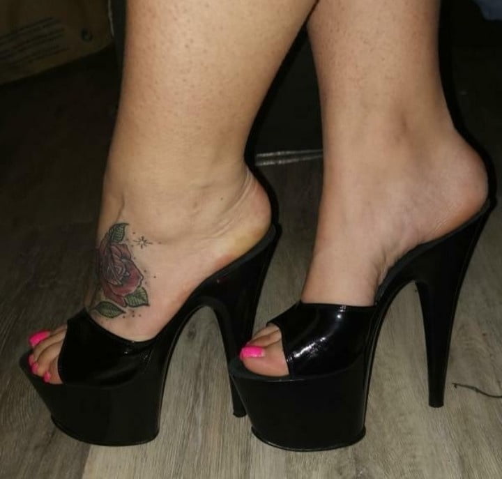 Piedi da zoccola 3 #89225544