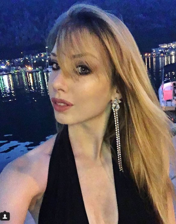 Sofija, devojka za zestoko razbijanje do suza komentarisite #103598932