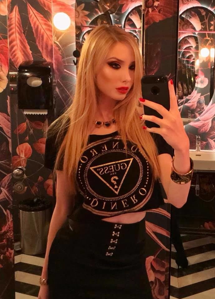 Sofija, devojka za zestoko razbijanje do suza komentarisite #103598982
