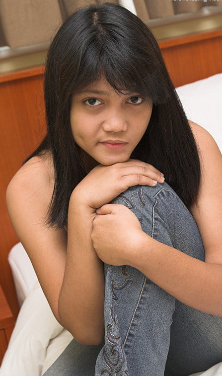 Hot indonesian girl 4 (miss legend)
 #100628543