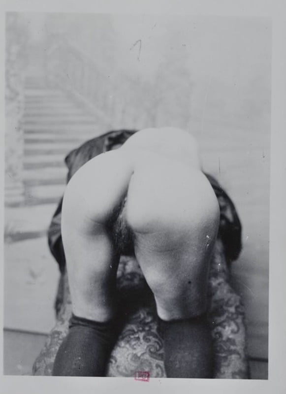 In ein Pariser Bordell um 1904 von J. Bellock
 #90165599