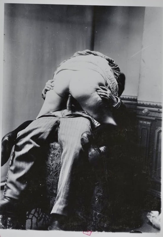 In ein Pariser Bordell um 1904 von J. Bellock
 #90165667