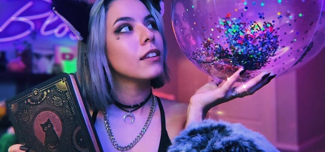 Luna Bloom desnuda #109119915