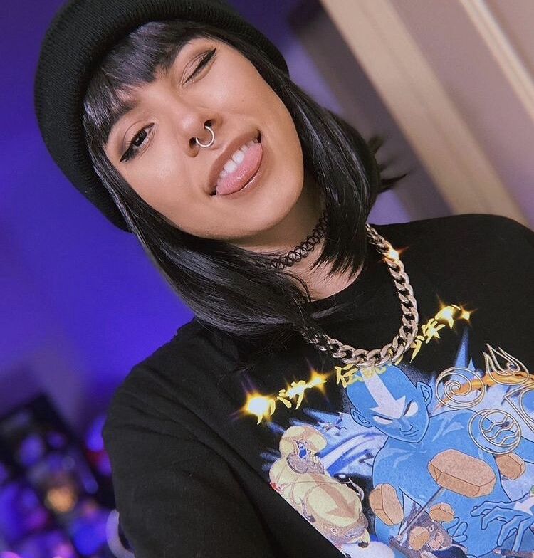 Luna Bloom desnuda #109119928