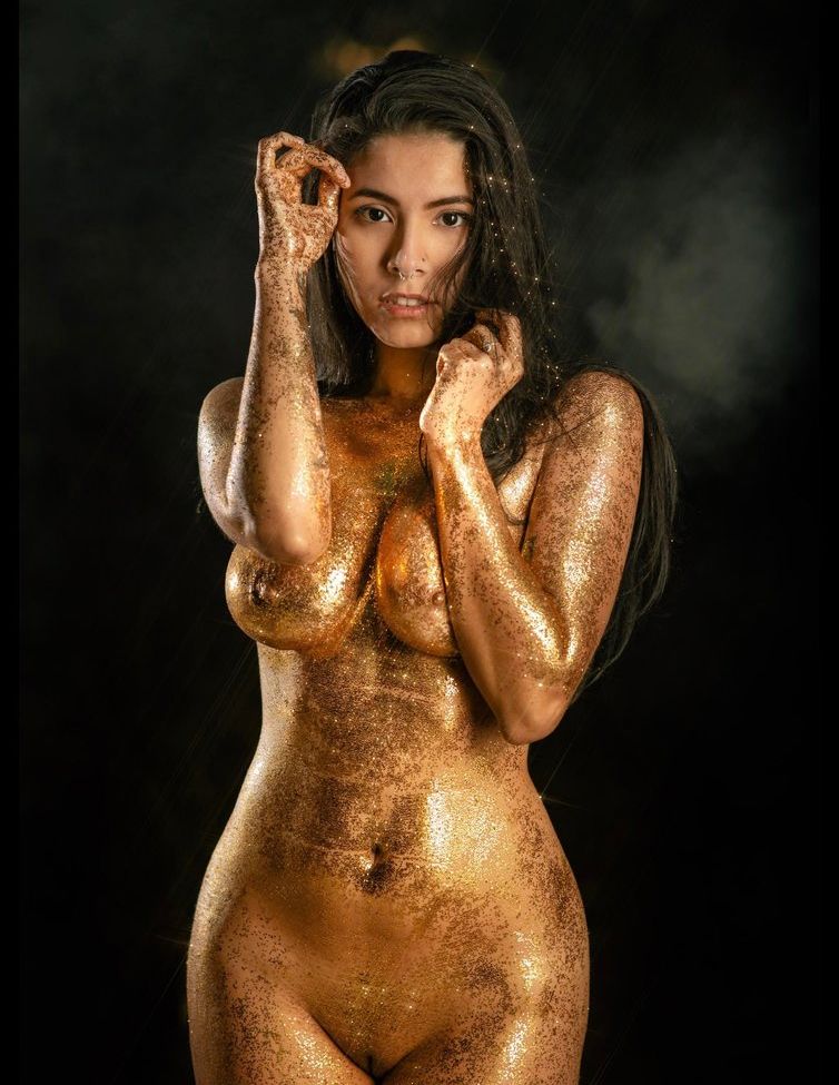 Luna Bloom desnuda #109119930