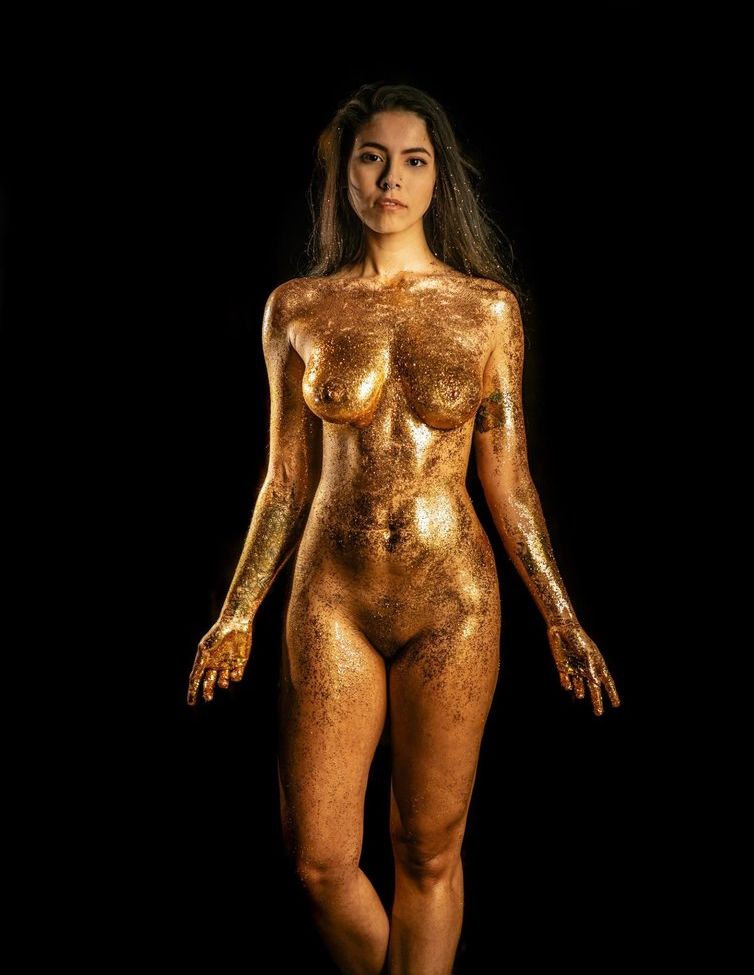 Luna Bloom desnuda #109119931