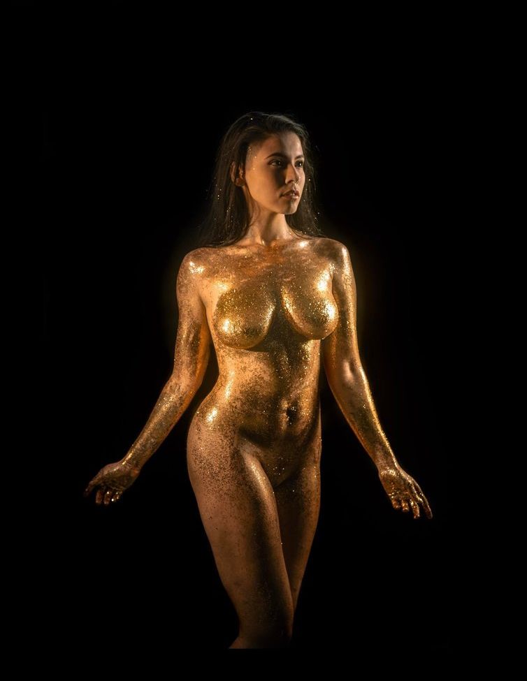 Luna Bloom desnuda #109119932