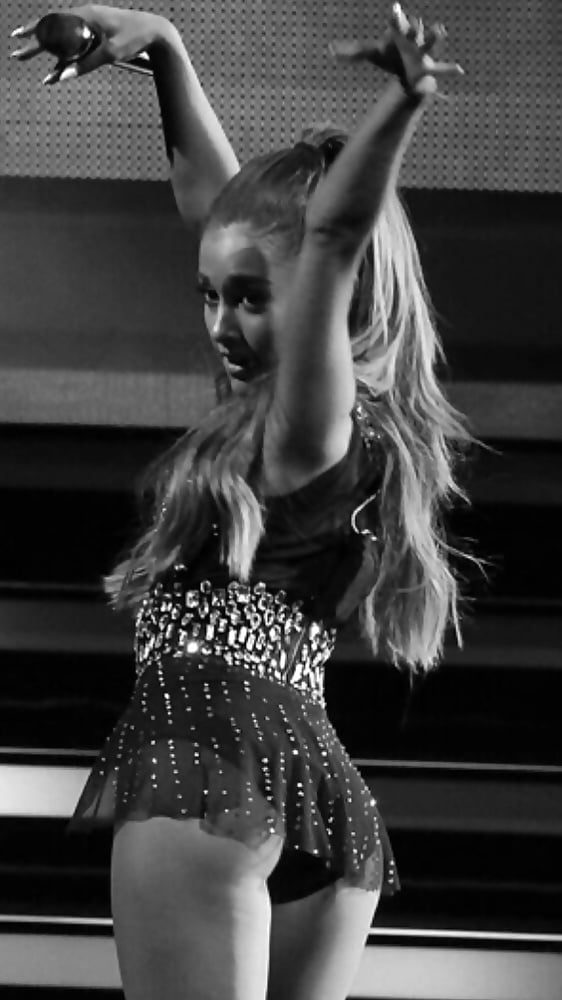 Ariana grande
 #93497306