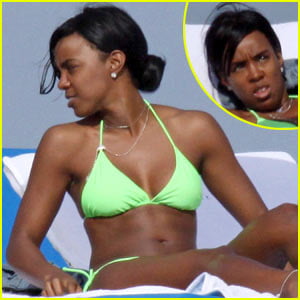 Kelly Rowland ass and tits in bikini #105564168