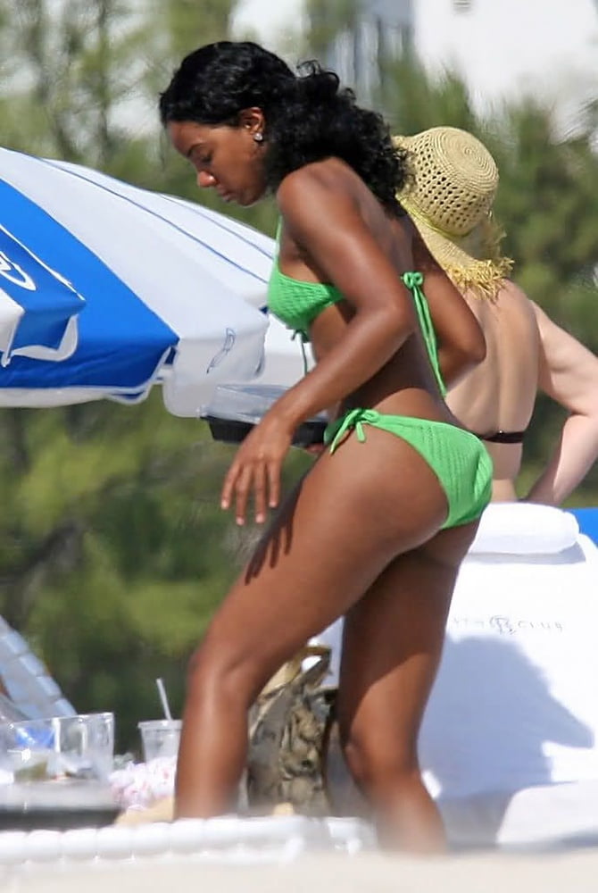 Kelly Rowland ass and tits in bikini #105564276
