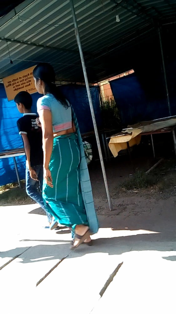 sl hot saree road capture fb 4 #89630253