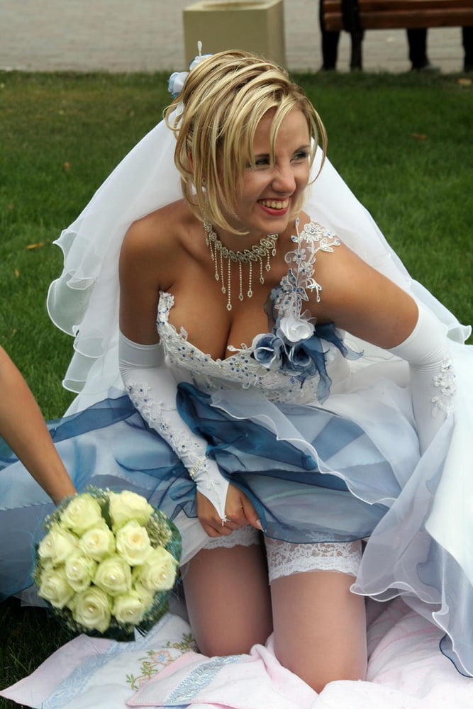 Hier wichst die Braut
 #104154399