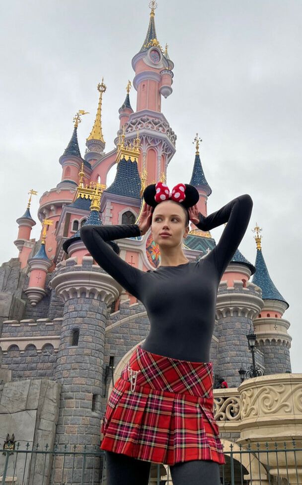 Polina Malinovskaya desnuda #107944052