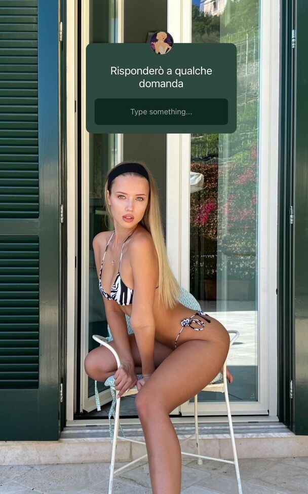 Polina Malinovskaya desnuda #107944076