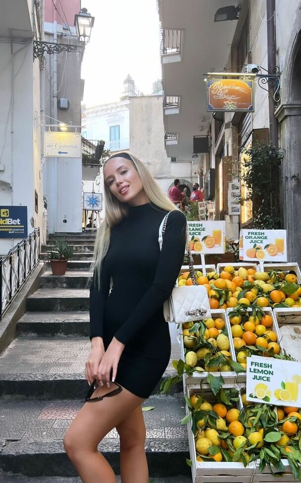 Polina Malinovskaya desnuda #107944121