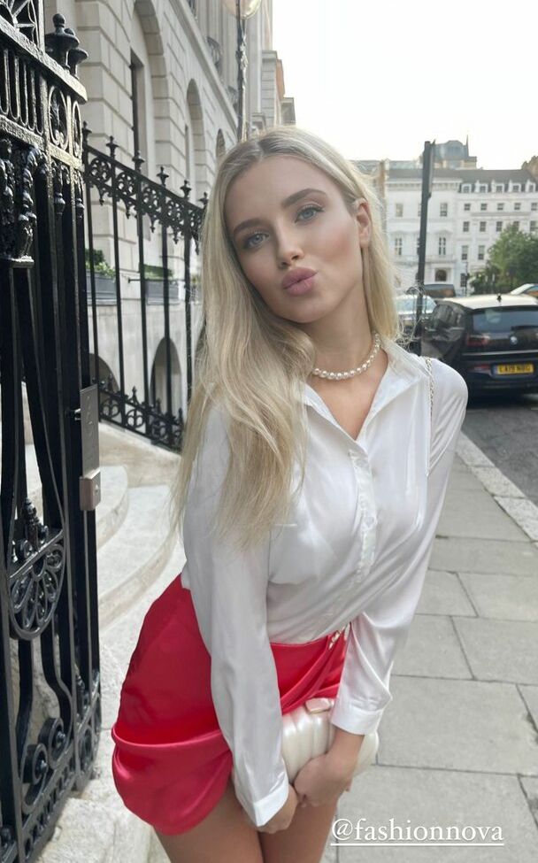 Polina Malinovskaya desnuda #107944159