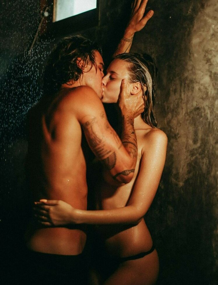 Polina Malinovskaya desnuda #107944326