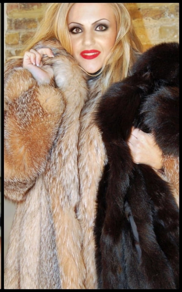 Paulina and her fur coats
 #94765431
