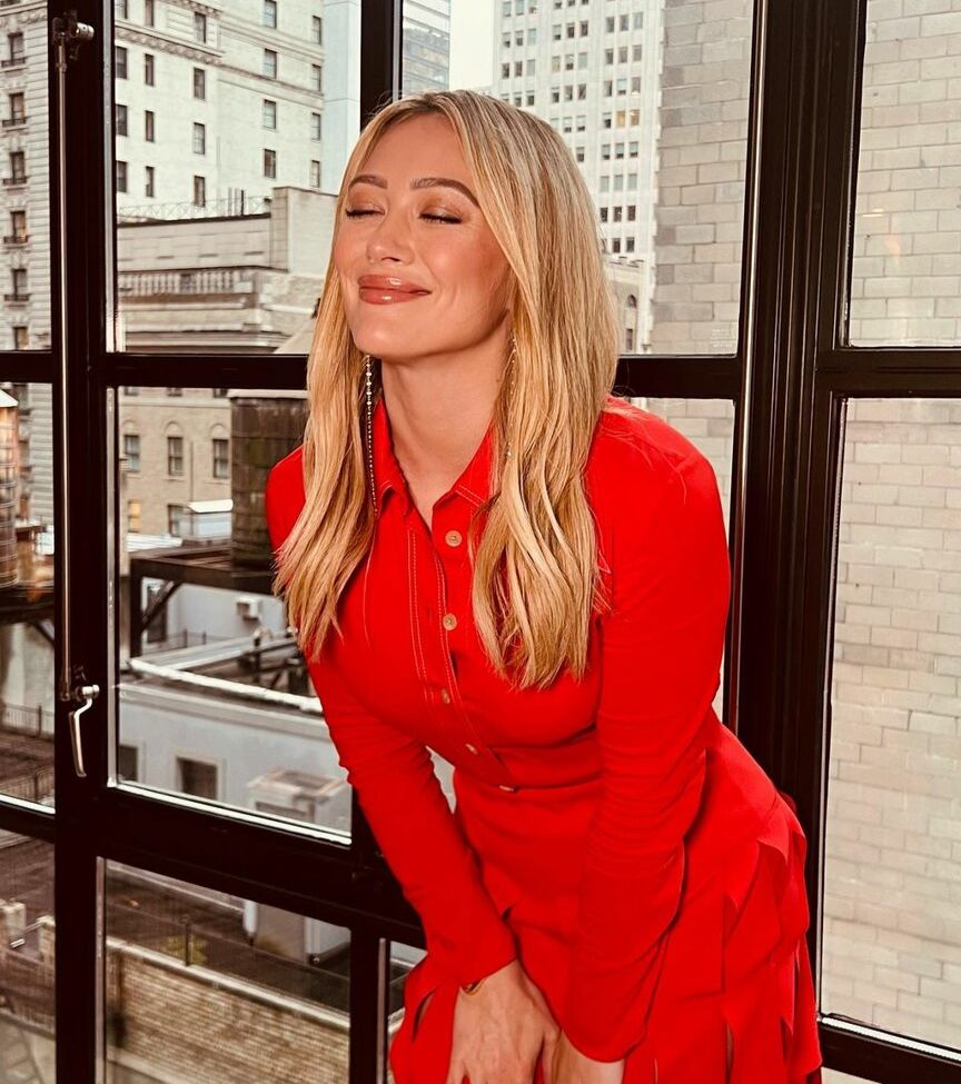 Hilary Duff desnuda #108709578