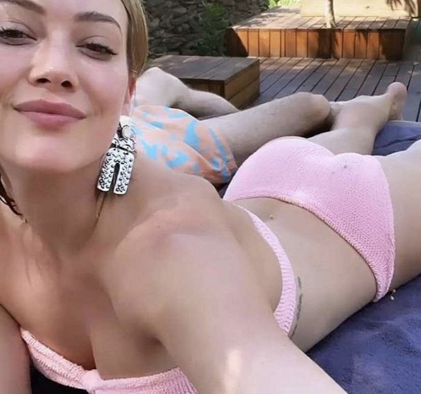 Hilary Duff desnuda #108709630