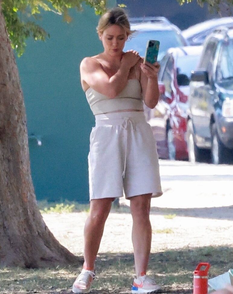 Hilary Duff desnuda #108709662