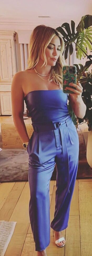 Hilary Duff desnuda #108709672