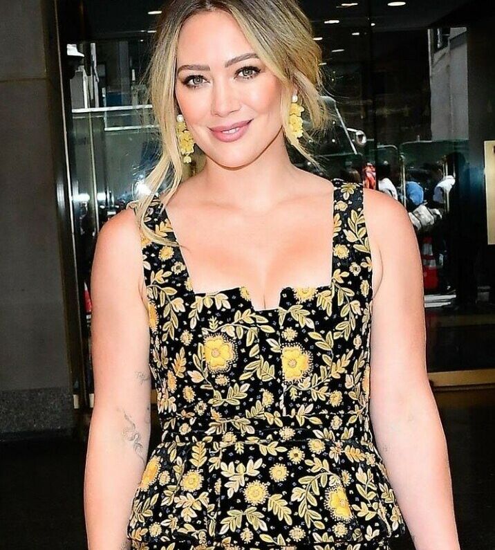 Hilary Duff desnuda #108709704