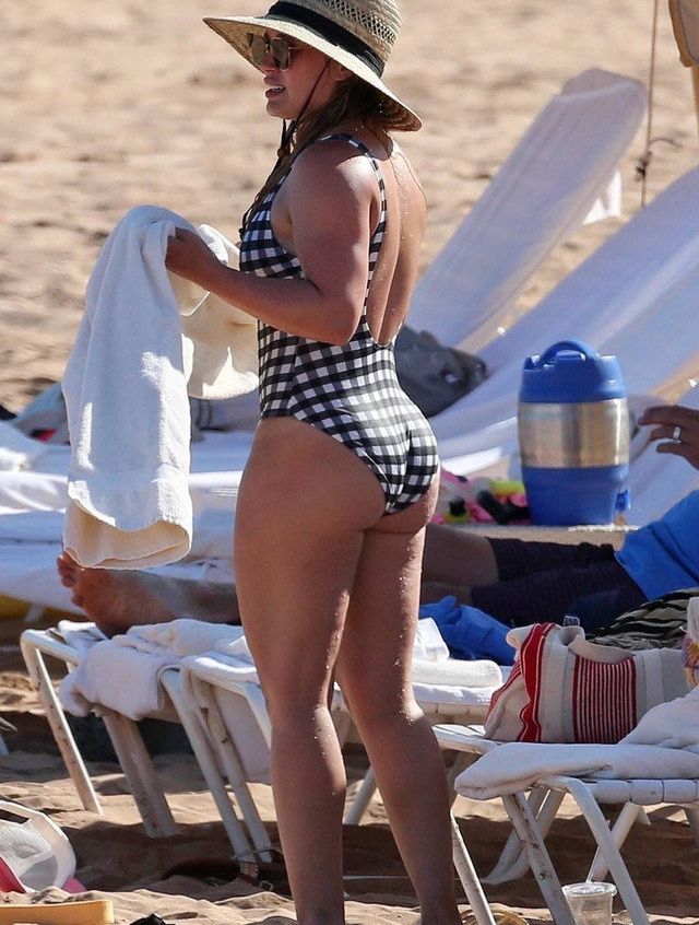 Hilary Duff desnuda #108710051