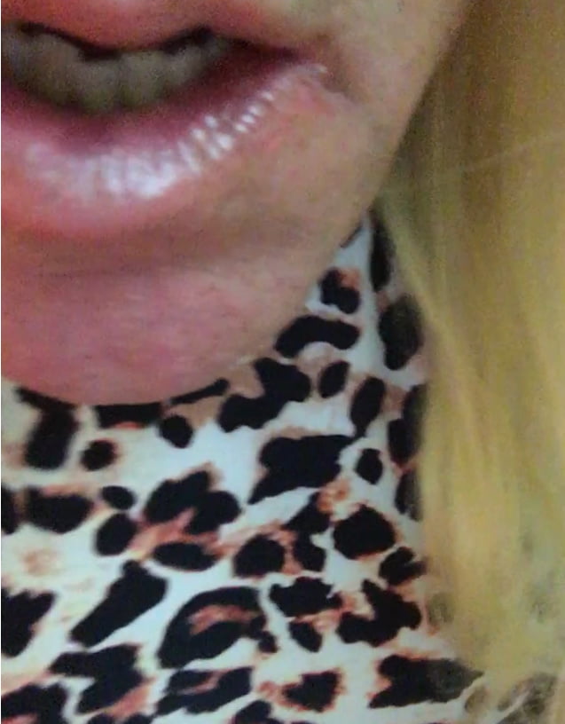 Dee blondie - lèvres chaudes-cils x 6x et plus csu
 #106840687