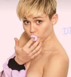 Miley Cyrus desnuda #107586388