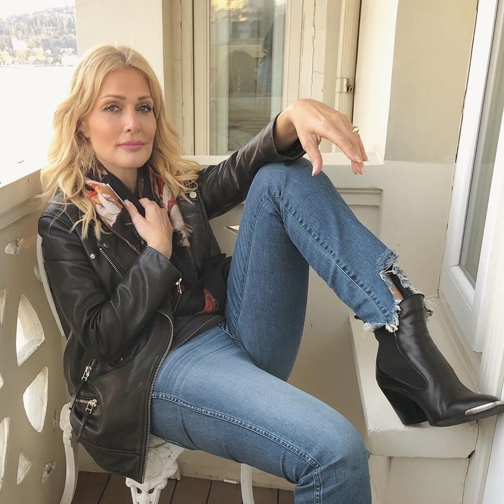 Natassa Theodoridou #91990864