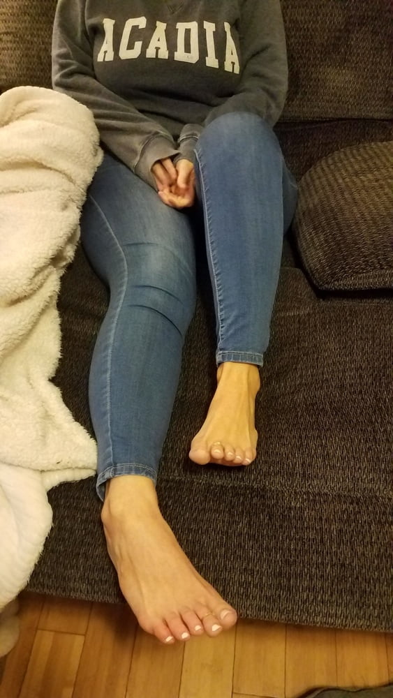 Friend's wife's pretty feet
 #97895963