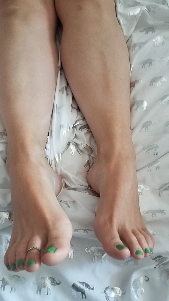 Friend's wife's pretty feet
 #97896127