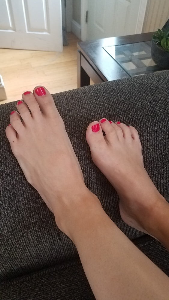 Friend's wife's pretty feet
 #97896142