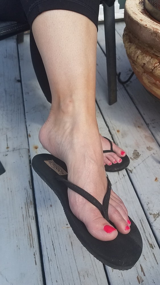 Friend's wife's pretty feet
 #97896174