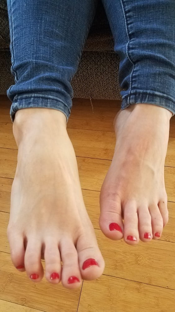 Friend's wife's pretty feet
 #97896264