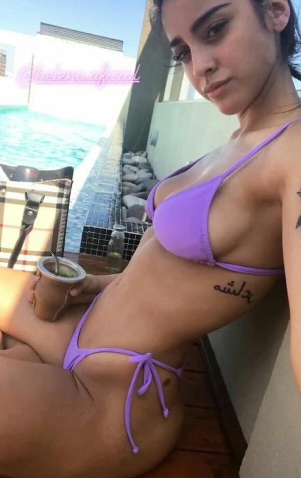 La chilena belen
 #93535347