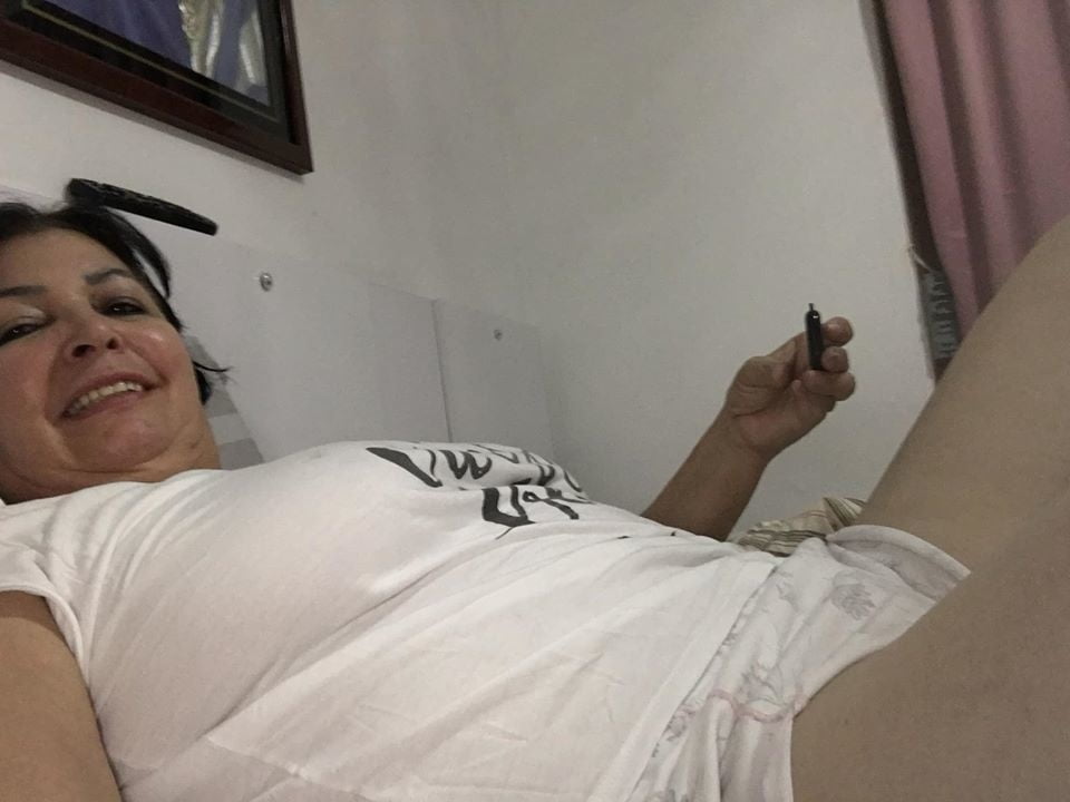 SRA. MILF FACEBOOK #100376857