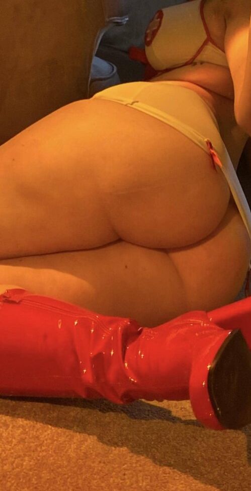Cearathighs desnuda #109838743