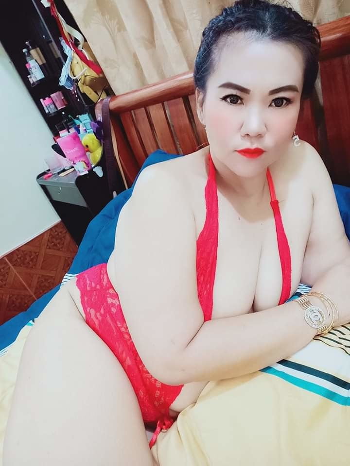 Whore Thai girl #90385925