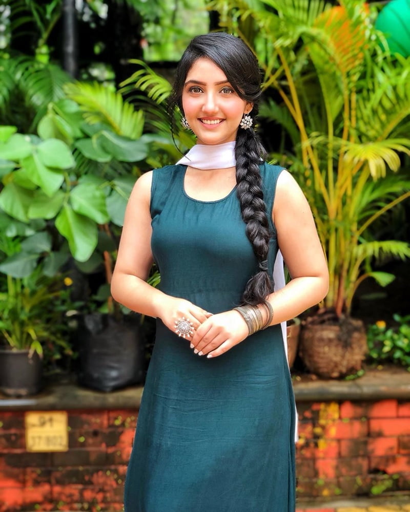 Ashnoor Kaur #79671999