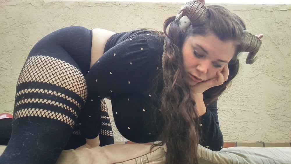 Un centavo para tu b(. y .)bs, mi querido...
 #99111115