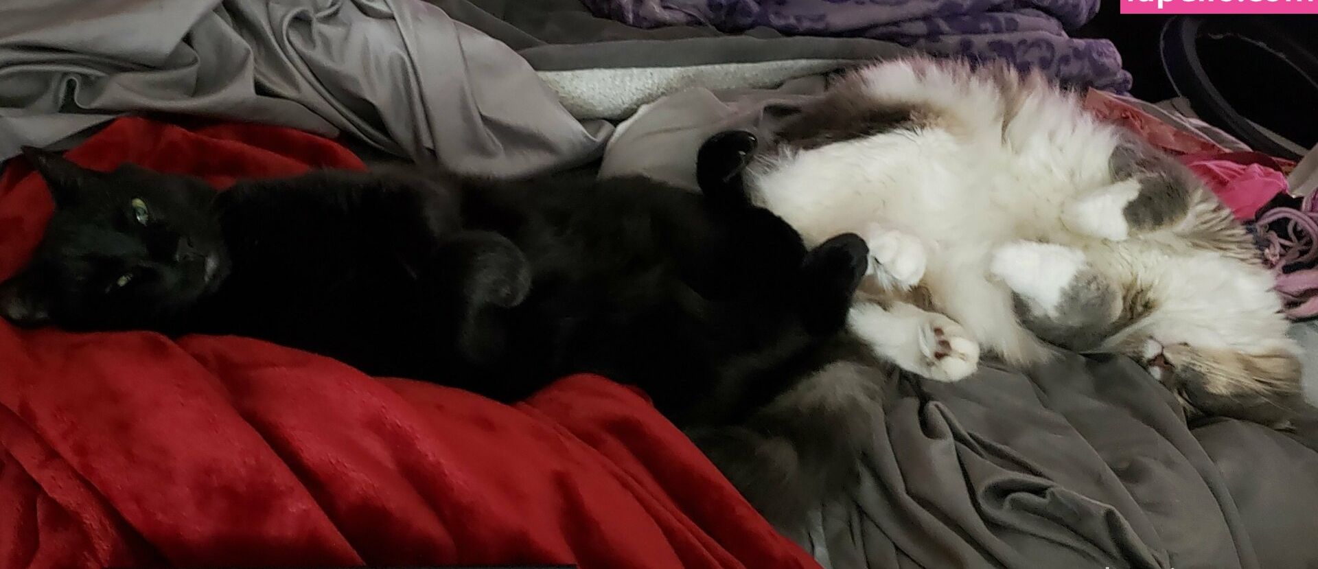 Sinnocent desnuda #109866336