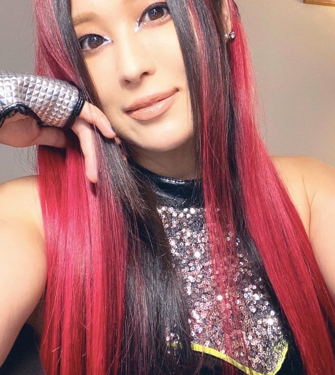 Io Shirai
 #93209625